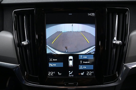 Volvo V90 10 of 27