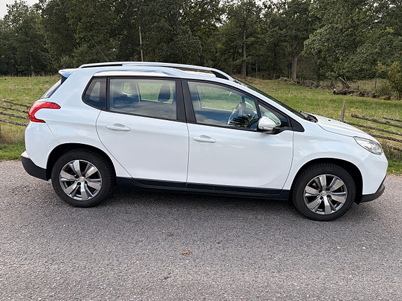 Peugeot 2008 3 of 12