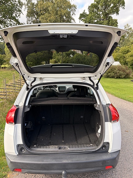 Peugeot 2008 9 of 12