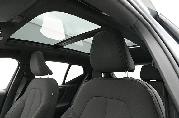 Volvo XC40 22 of 27