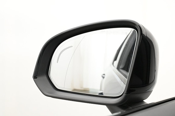 Volvo XC40 21 of 27