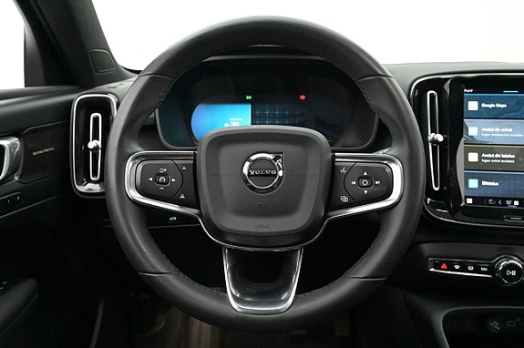 Volvo XC40 7 of 27