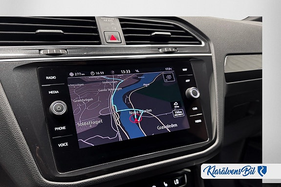 Volkswagen Tiguan 9 of 17