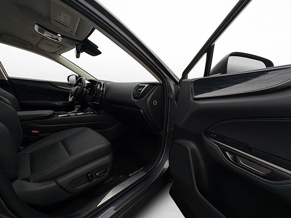 Lexus NX450h+ 17 of 30