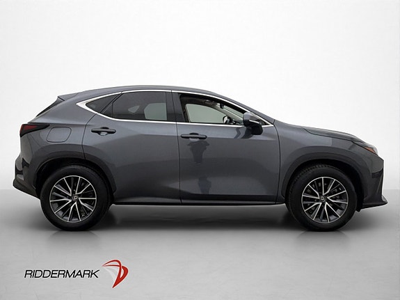 Lexus NX450h+ 9 of 30