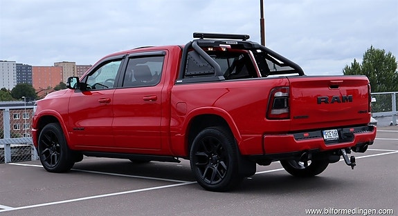 Dodge RAM 1500 3 of 23