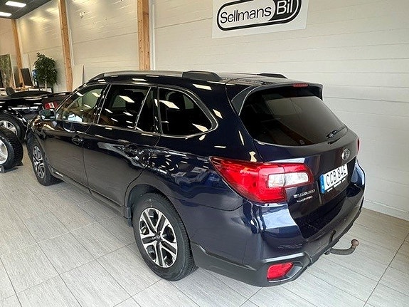 Subaru Outback 3 of 17