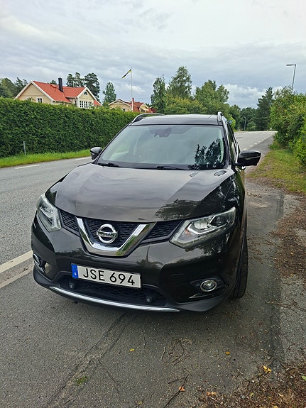 Nissan X-Trail 3 of 19