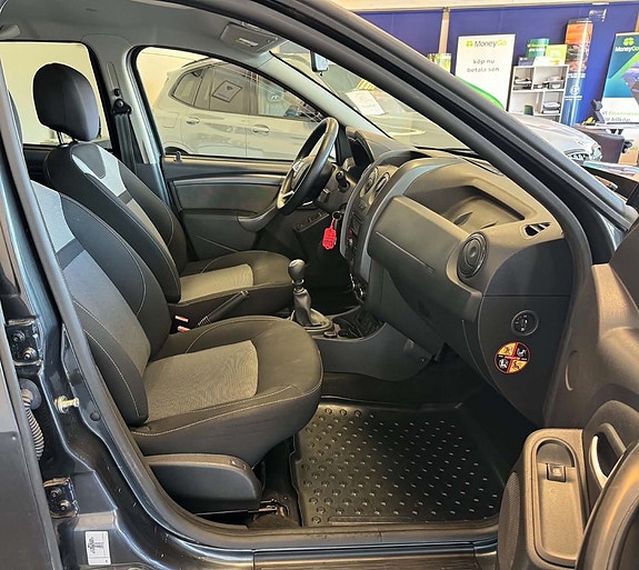 Dacia Duster 12 of 23