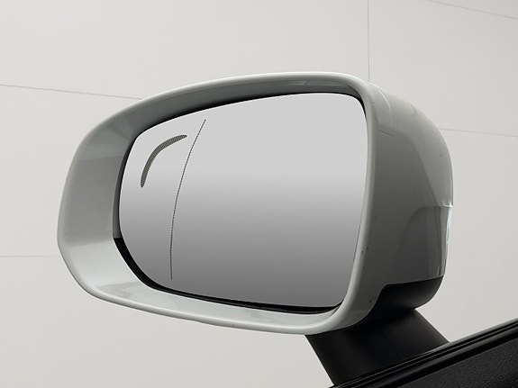 Volvo V90 Cross Country 10 of 30