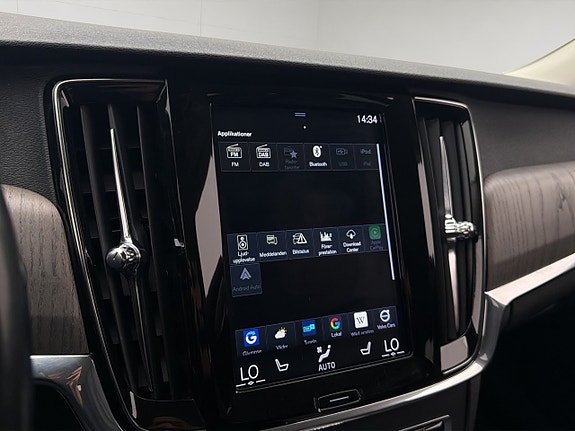 Volvo V90 Cross Country 24 of 30