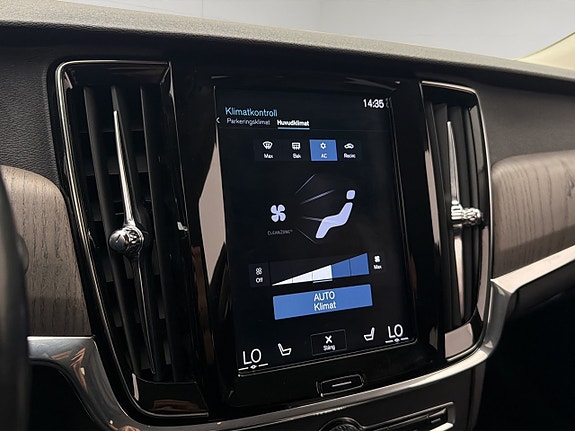 Volvo V90 Cross Country 26 of 30