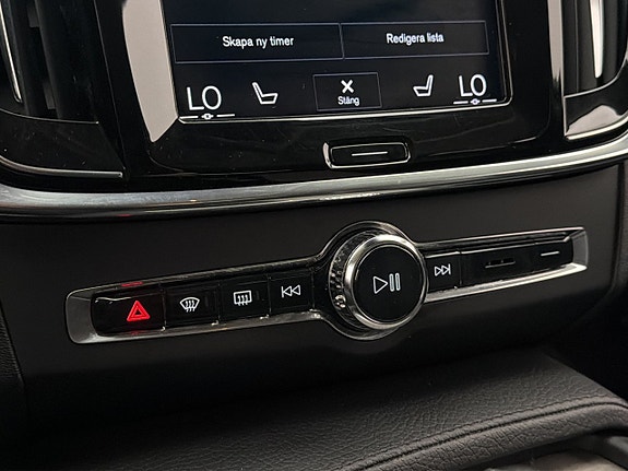 Volvo V90 Cross Country 28 of 30