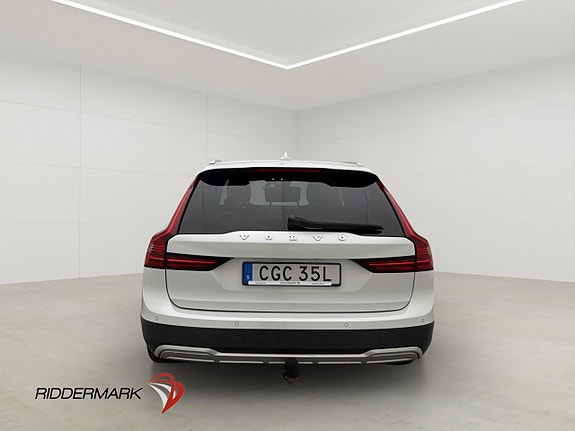 Volvo V90 Cross Country 6 of 30