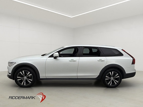 Volvo V90 Cross Country 4 of 30