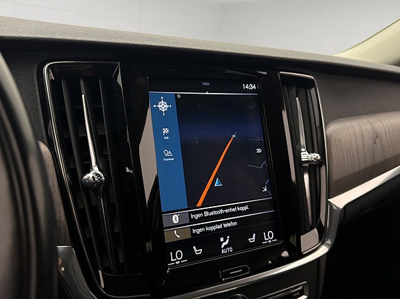 Volvo V90 Cross Country 22 of 30
