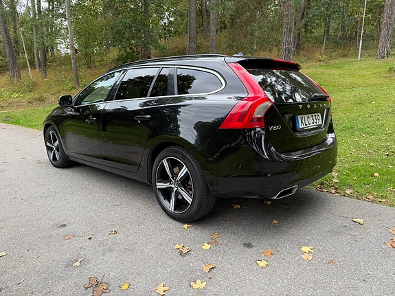 Volvo V60 3 of 5