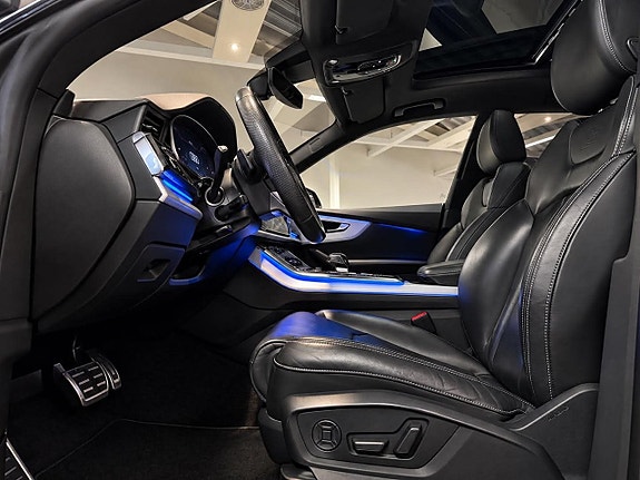 Audi Q8 15 of 22