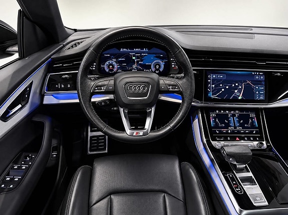 Audi Q8 13 of 22