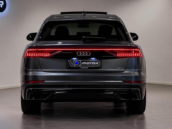 Audi Q8 7 of 22