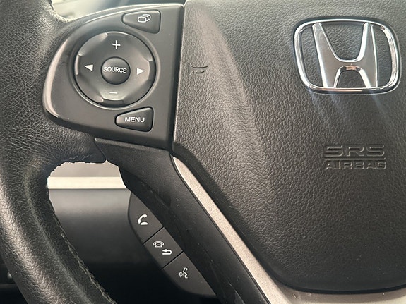 Honda CR-V 25 of 28
