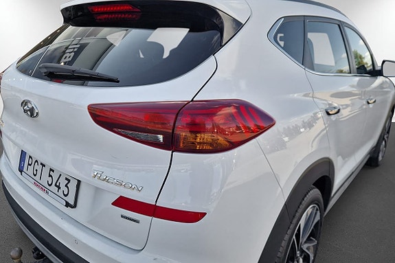 Hyundai Tucson 9 of 15