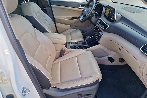 Hyundai Tucson 8 of 15