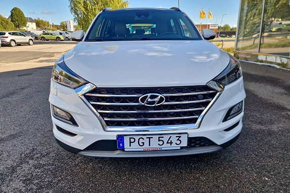 Hyundai Tucson 12 of 15