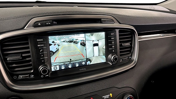Kia Sorento 18 of 18