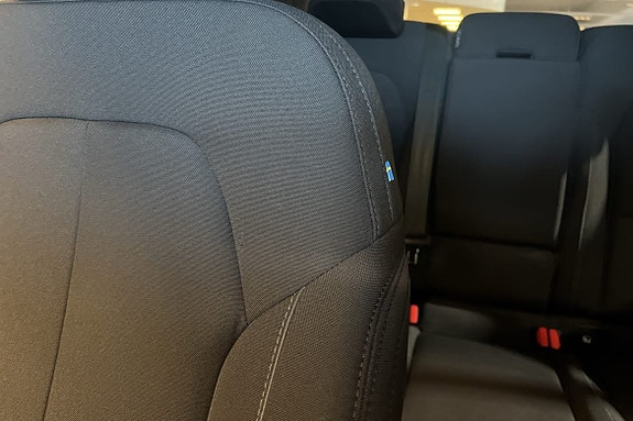 Volvo XC40 19 of 21