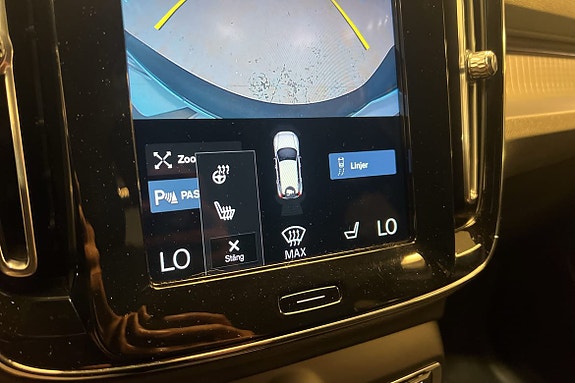 Volvo XC40 18 of 21