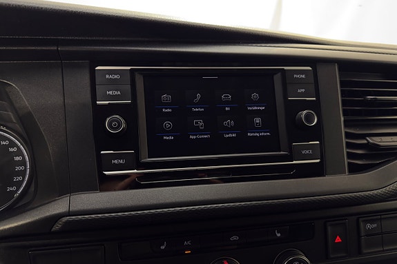 Volkswagen Transporter 10 of 16