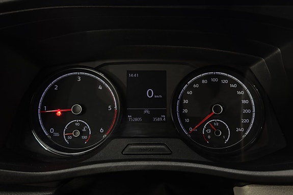 Volkswagen Transporter 8 of 16