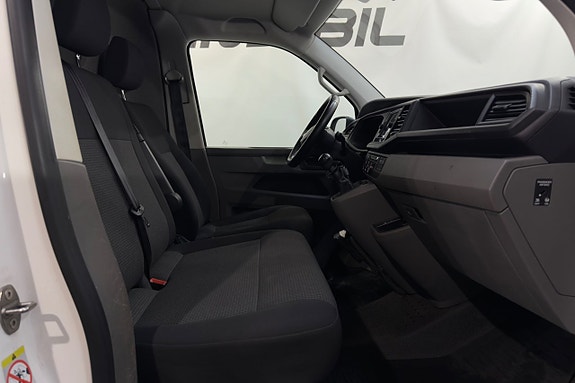 Volkswagen Transporter 14 of 16