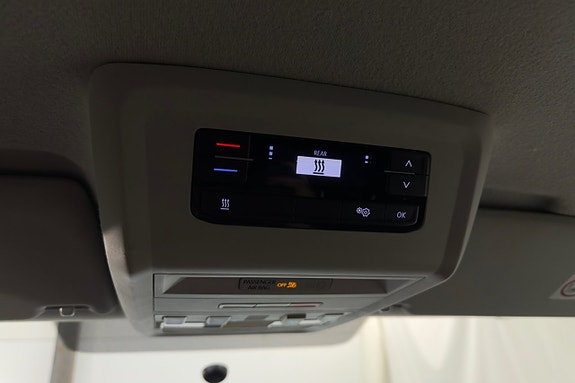 Volkswagen Transporter 9 of 16