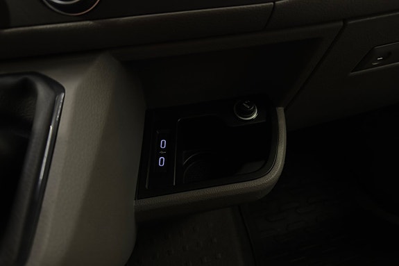 Volkswagen Transporter 13 of 16