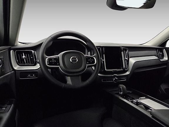 Volvo XC60 7 of 18