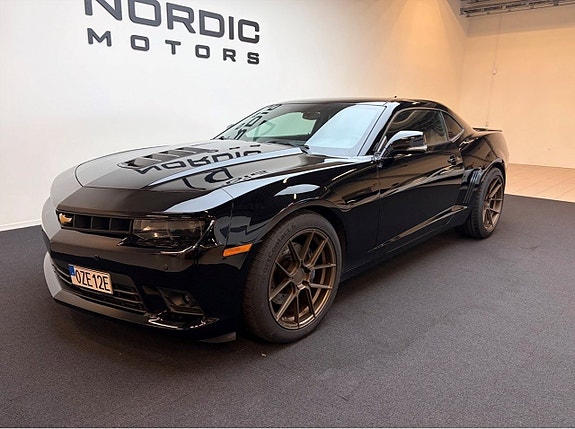Chevrolet Camaro 2 of 8