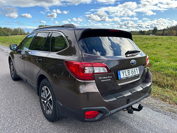 Subaru Outback 5 of 27