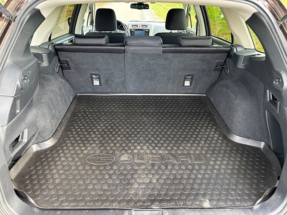 Subaru Outback 12 of 27