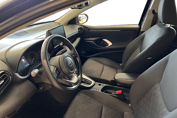 Toyota Yaris 14 of 21