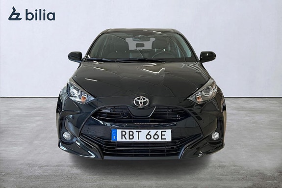 Toyota Yaris 5 of 18