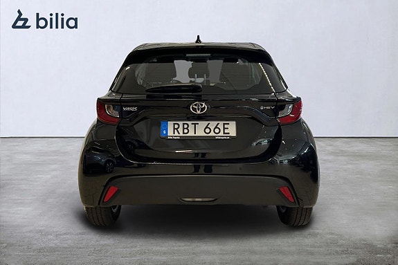 Toyota Yaris 5 of 21