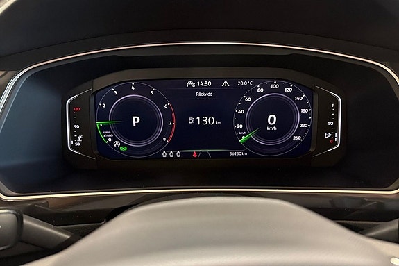 Volkswagen Tiguan 13 of 25