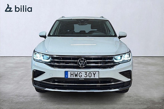 Volkswagen Tiguan 5 of 25