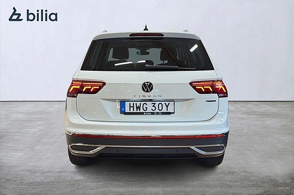 Volkswagen Tiguan 4 of 25