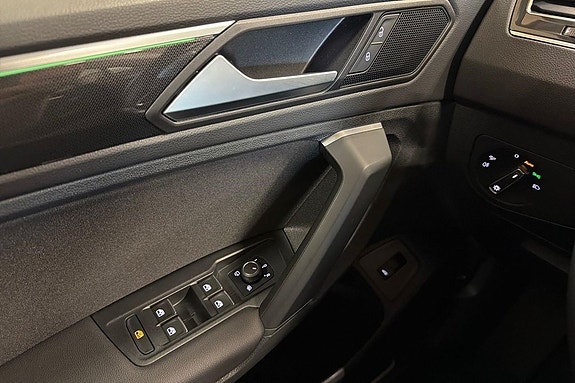 Volkswagen Tiguan 19 of 25