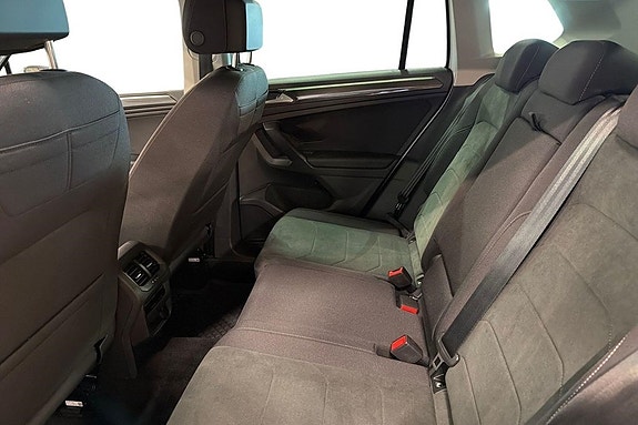 Volkswagen Tiguan 10 of 25