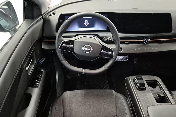 Nissan Ariya 24 of 30
