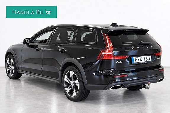 Volvo V60 Cross Country 6 of 18
